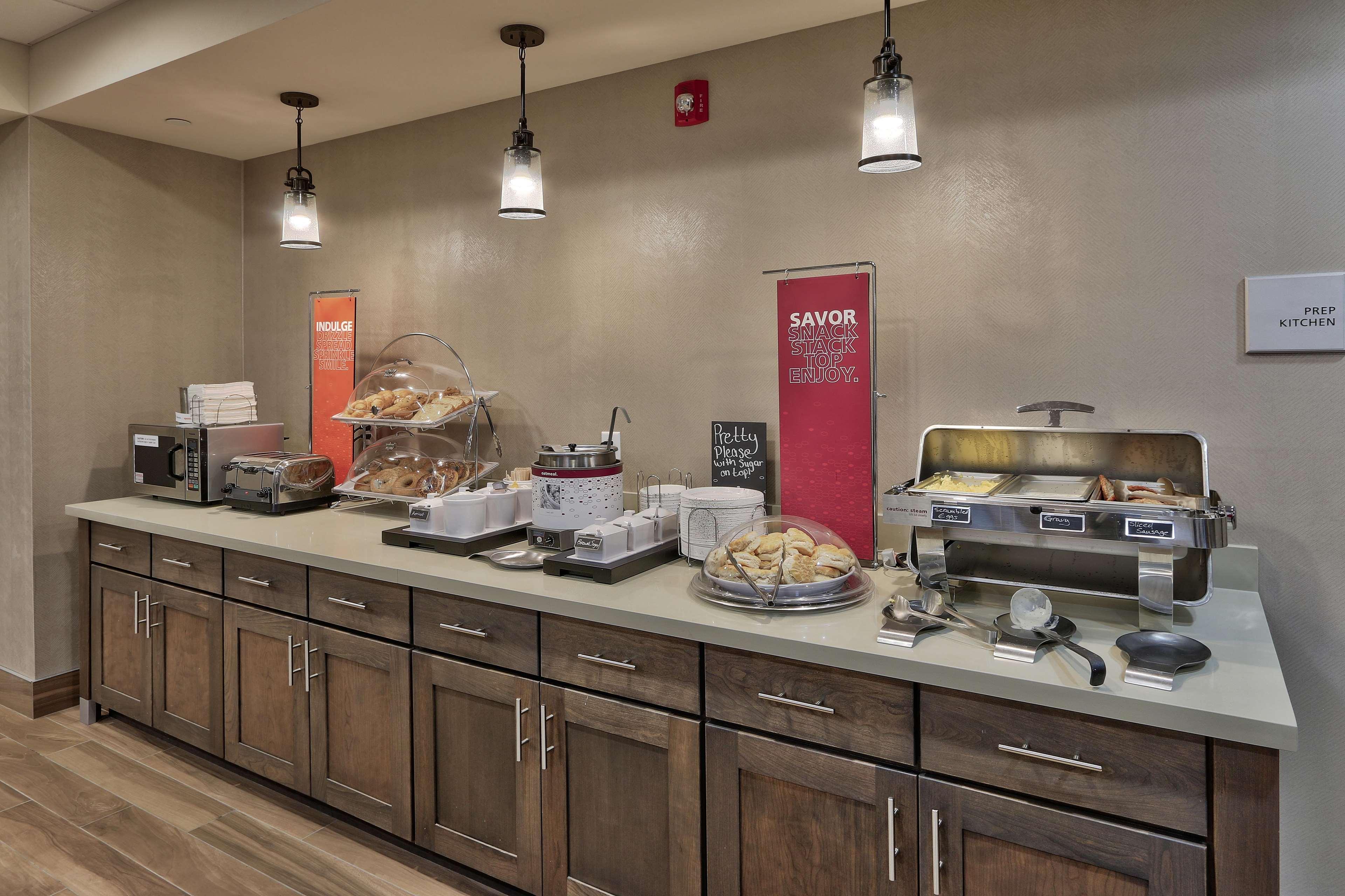 Hampton Inn & Suites Артижа Экстерьер фото