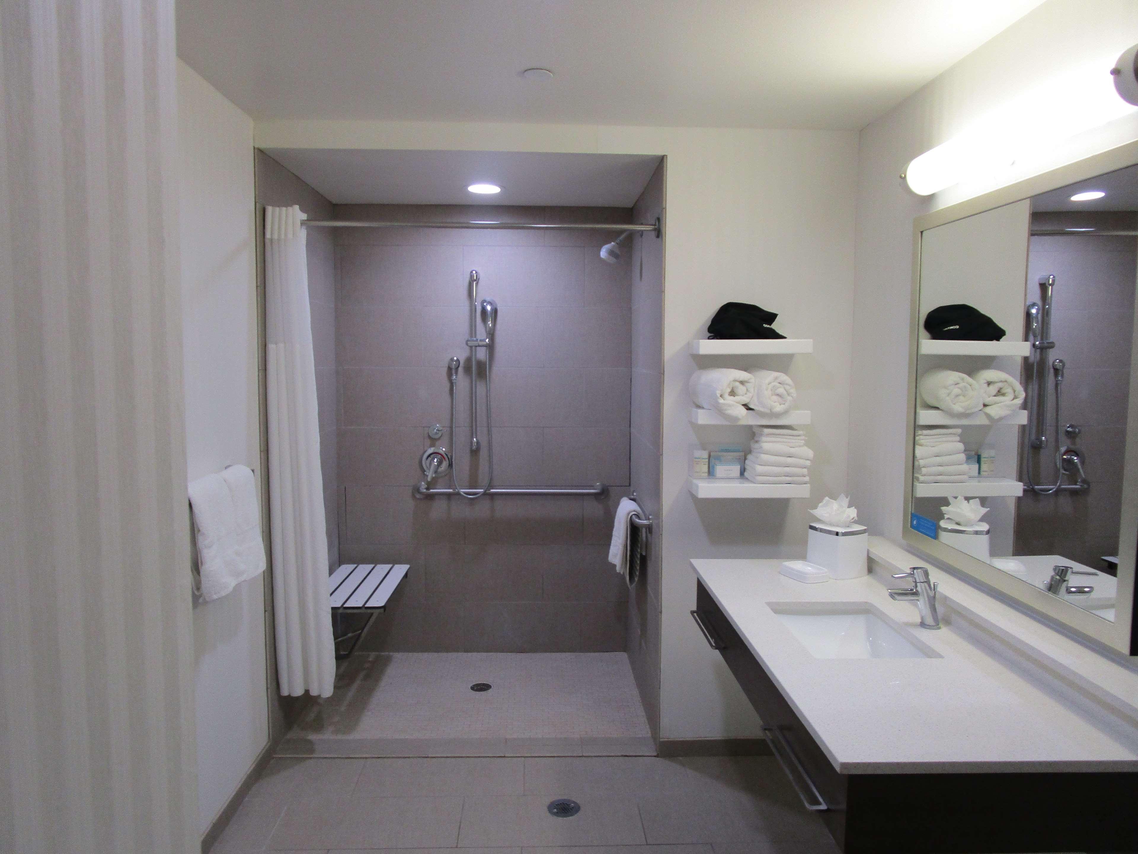 Hampton Inn & Suites Артижа Экстерьер фото
